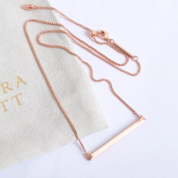 Nwot Kendra Scott Rose Gold Pendant Bar 